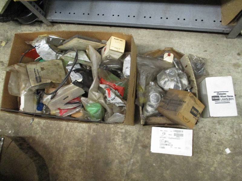 lot 337 image: Lawn Boy & Toro Parts