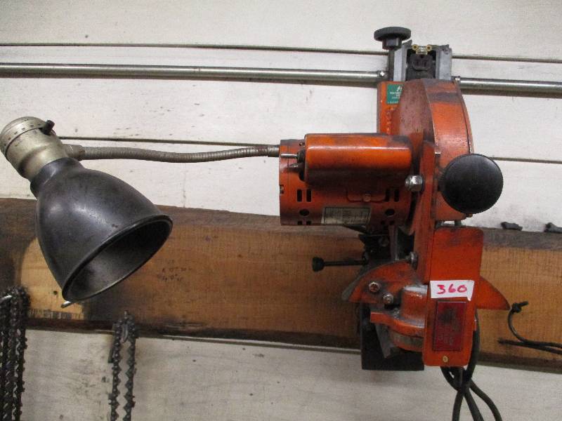 lot 360 image: Chain Grinder