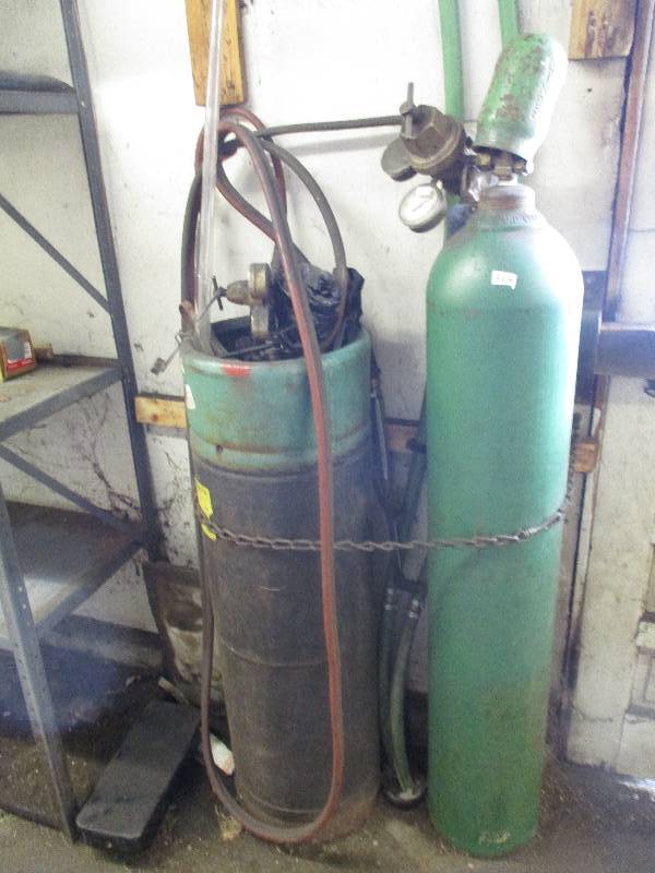 lot 364 image: Oxygen  Acetylene Tanks and Welding Tips