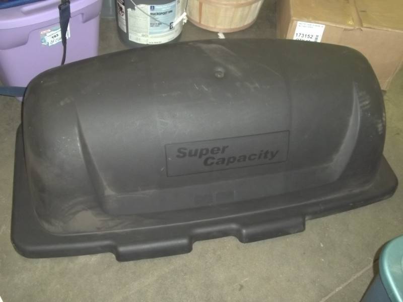 lot 6 image: Lawn Mower Bagger Cover