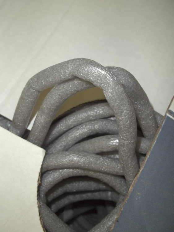 lot 28 image: 38 x 1400 of insulation rope