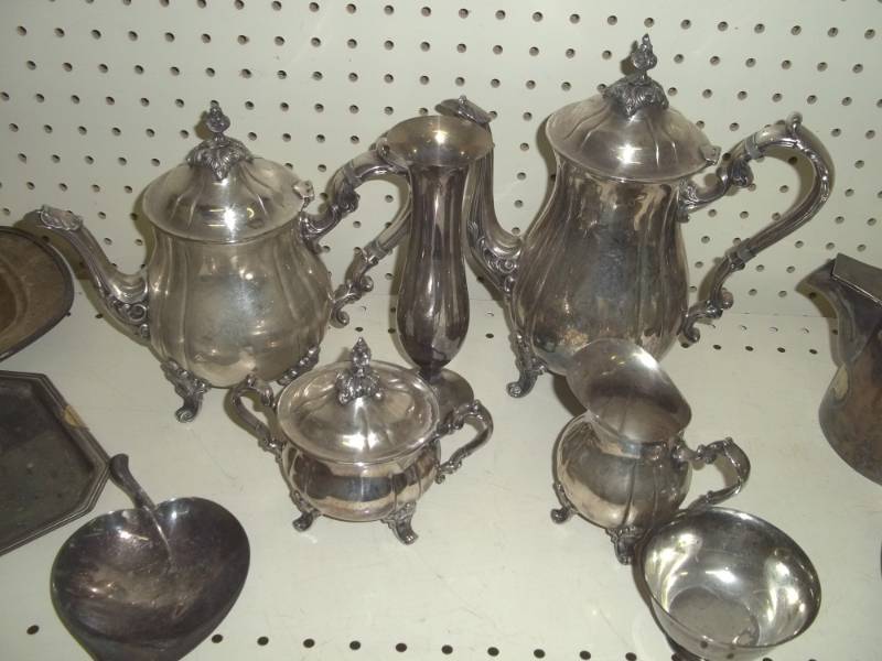 lot 65 image: Silver Serving Set