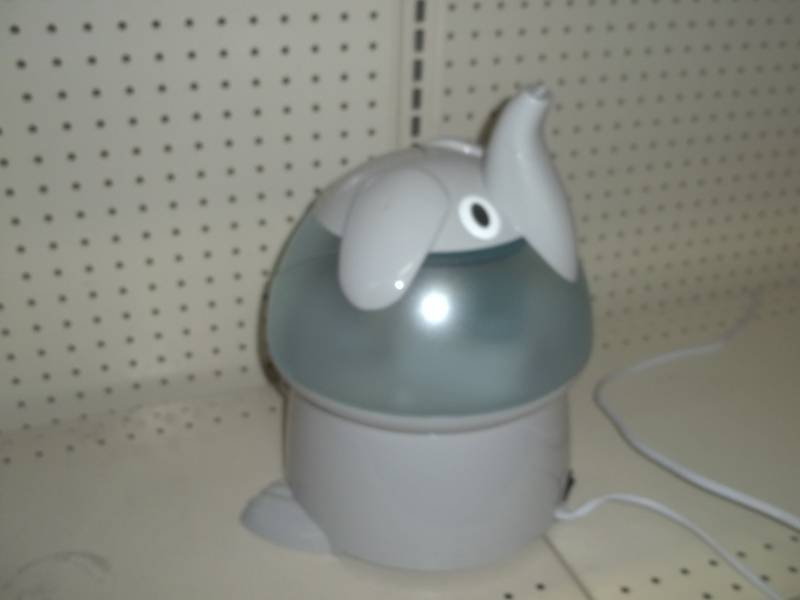 lot 67 image: Elephant Humidifier