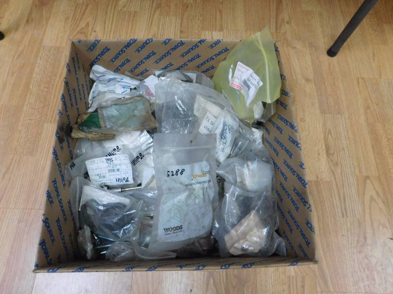 lot 10 image: Misc Lot of Forklift Parts
