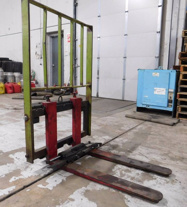 Forklift Carriage with 36" Forks JB Equipment January KBID