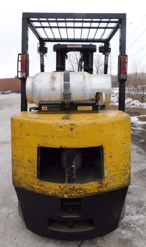 lot 2 image: 2000 Yale GLC60 6000lb Forklift