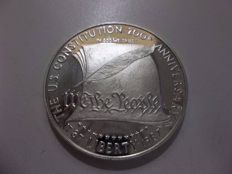 1987 Silver 200th Anniversary U S Constitution One Dollar Commemorative Unc