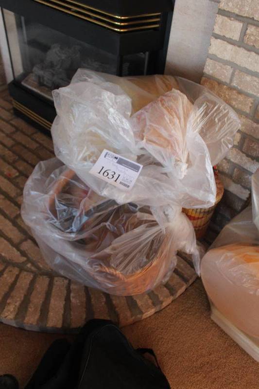 lot 1631 image: Lot of (2) Bags of Wicker Baskets