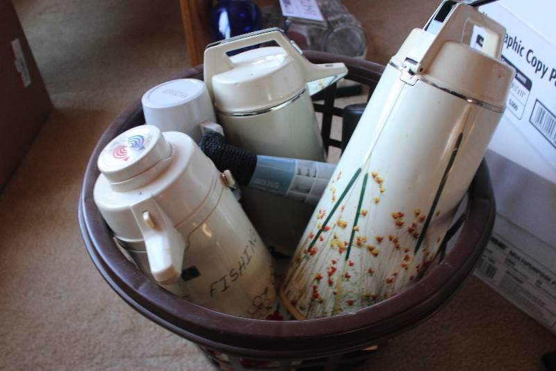 lot 1645 image: Basket Lot of (Approximately 5) Thermos