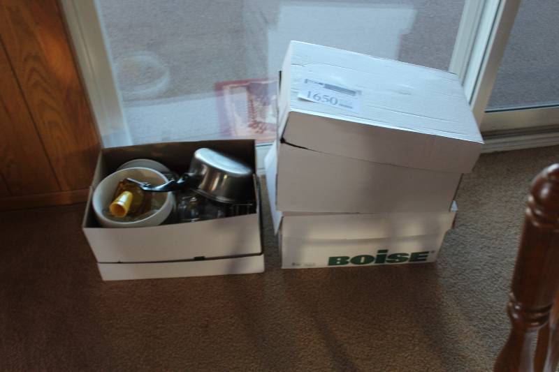 lot 1650 image: Lot of (3) Boxes of Misc Kitchenware