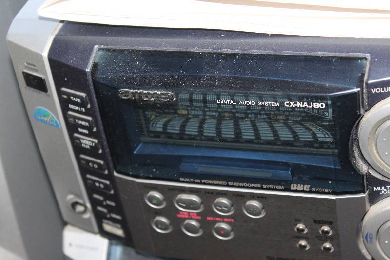 Aiwa Compact Disc Stereo System w/ Manual Mound Estate Sale KBID