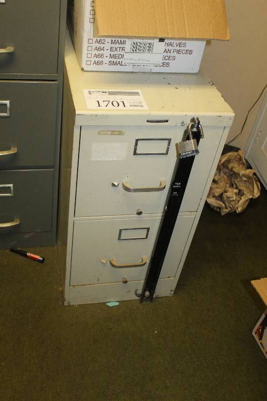 lot 1701 image: Locking 2-Drawer Metal File Cabinet