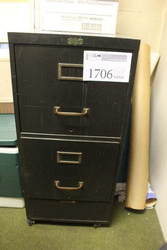 lot 1706 image: Steel Office Furniture Institute 2-Drawer Rolling Metal File Cabinet