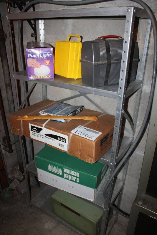 lot 1734 image: Shelf Lot of Household Items