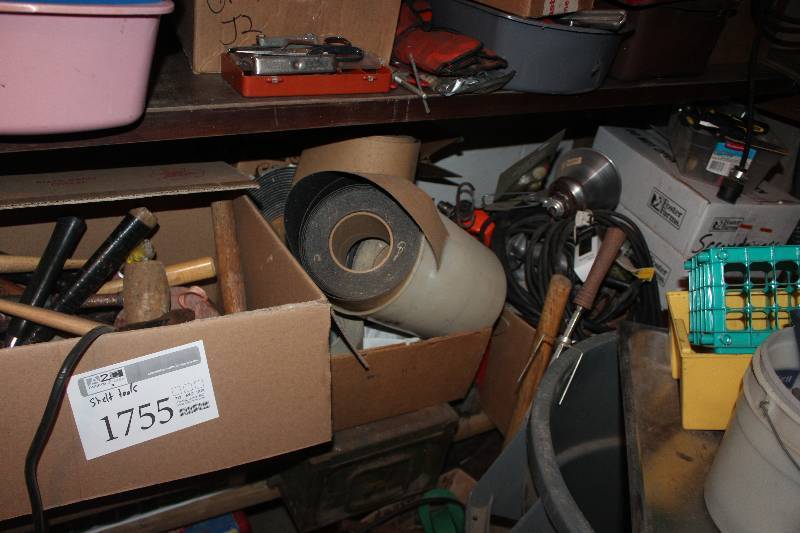 lot 1755 image: Shelf Lot of Misc Tools