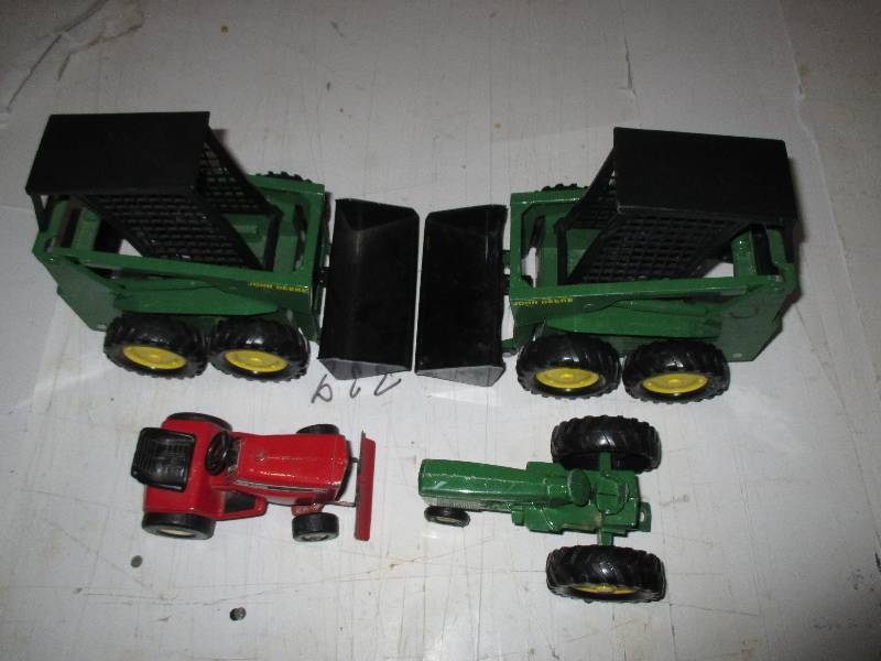Die Cast Collectible Tractors