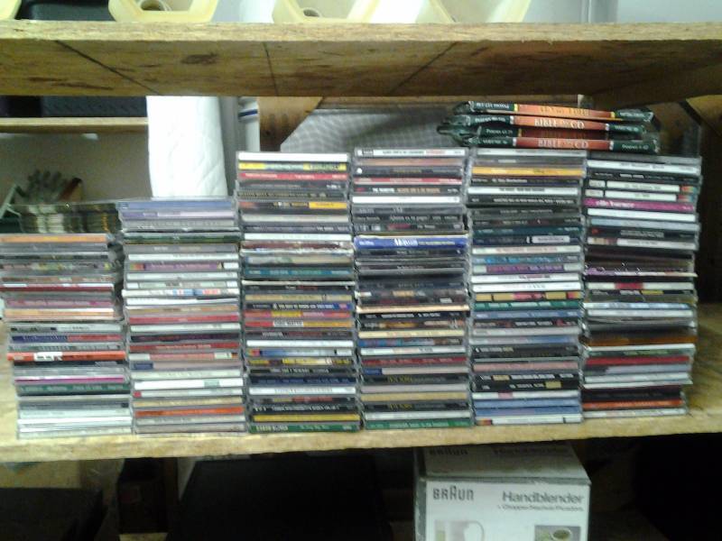 Lot Of Assorted Cds (Approx 200)
