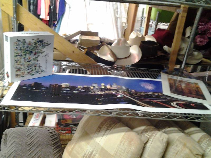 Minneapolis Skyline Print, Minnesota Trivia Game, New Minnesota Book (Unopened)
