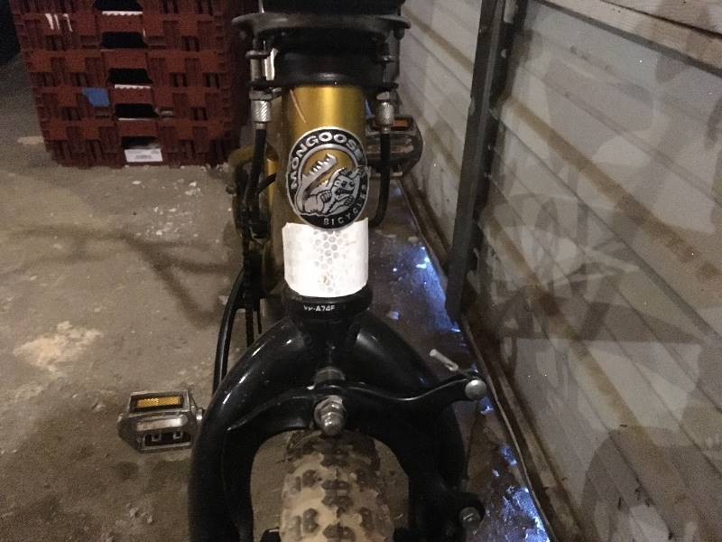 lot 71 image: Mongoose Bike, Child Size