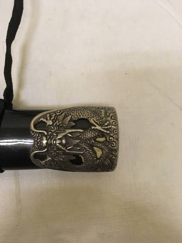 lot 9 image: Green Sword