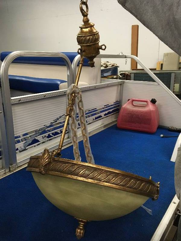 lot 88 image: Chandelier