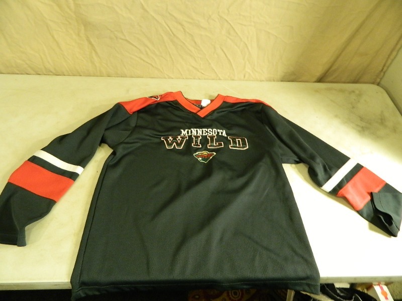 lot 16 image: Nike Minnesota Wild Hockey Jersey