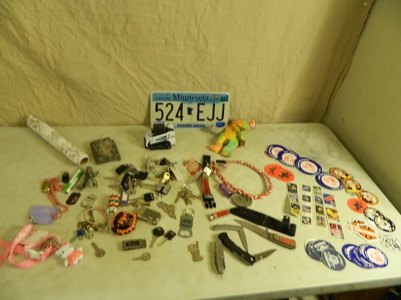 lot 25 image: Keys, Collectibles, and More