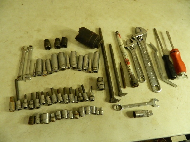 lot 36 image: Snap On and Mac Tools
