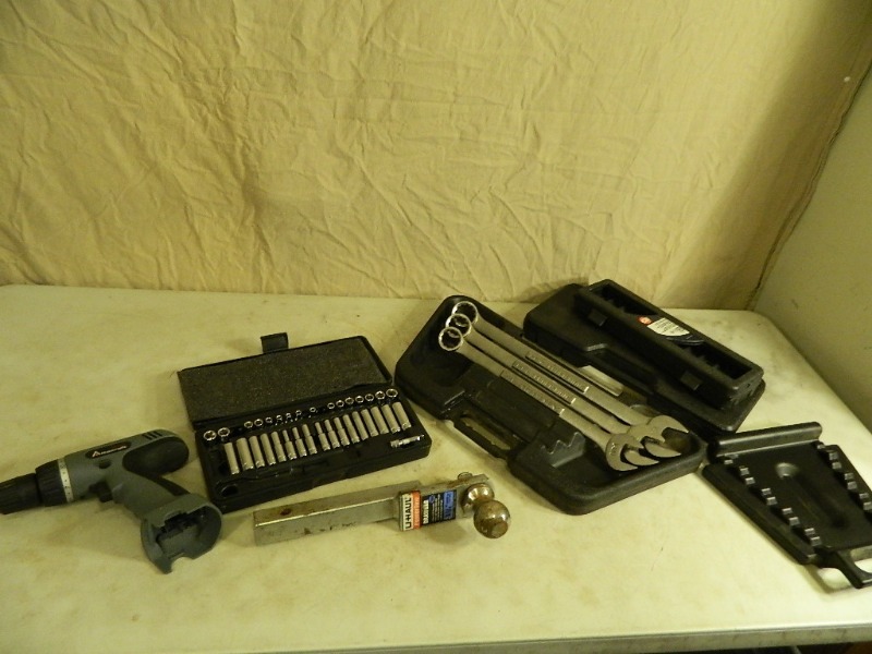 lot 63 image: Hitch, Wrenches, Sockets, and More