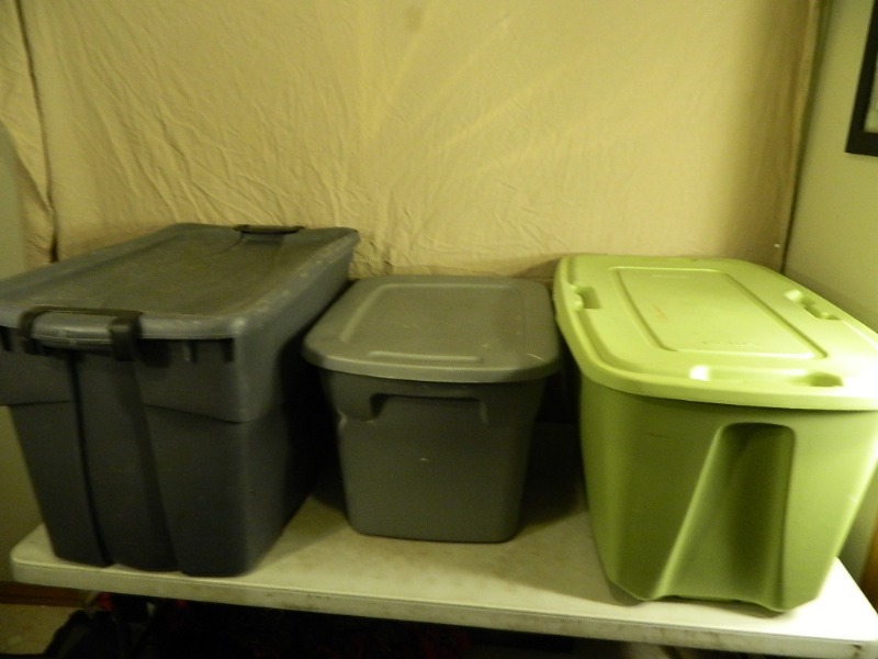 lot 67 image: 3 Totes with Lids