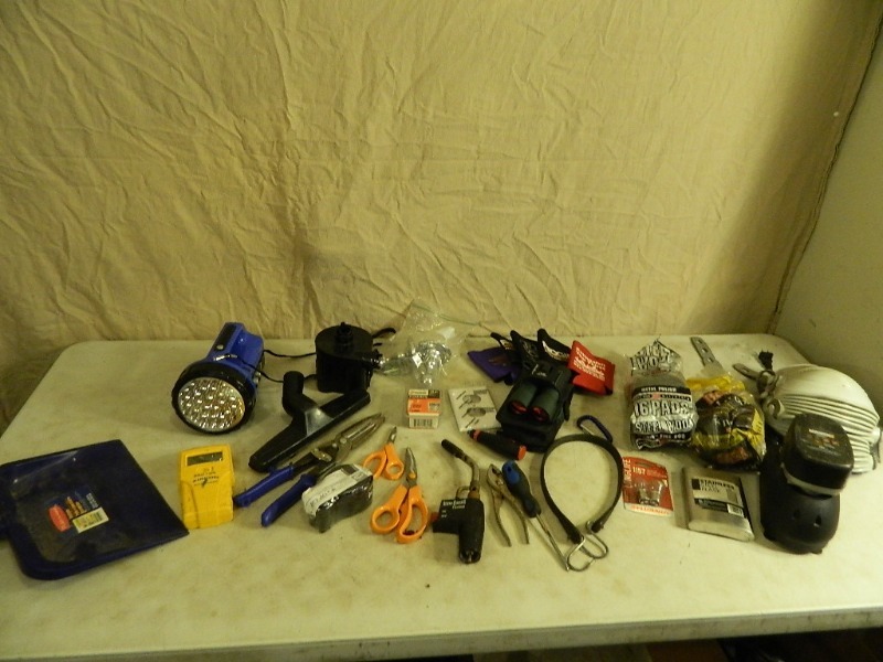 lot 76 image: Tools and Shop Supplies