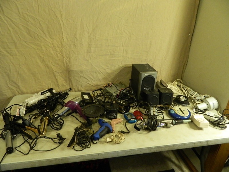 lot 101 image: Asorted Electronics
