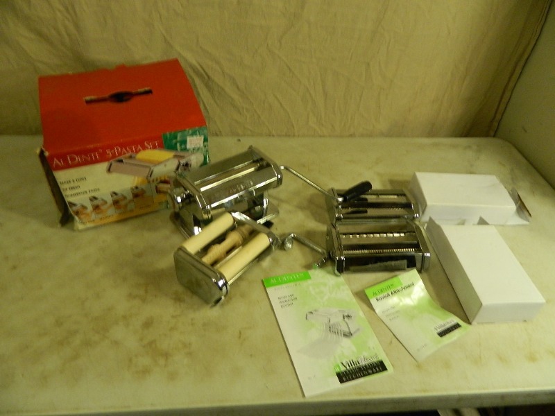 lot 161 image: Pasta Maker