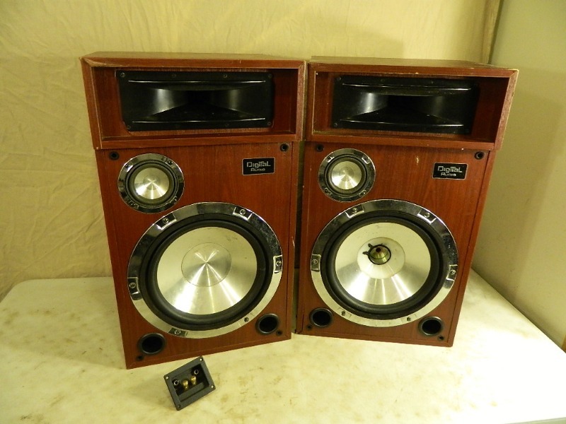 digital audio speakers