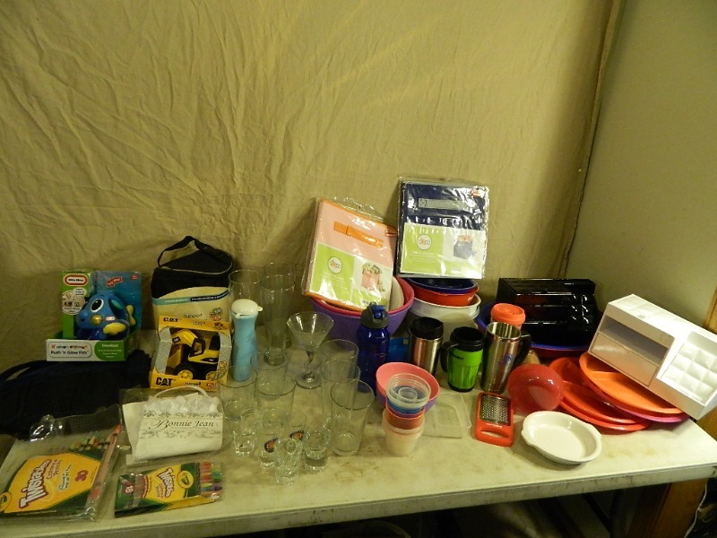 lot 210 image: Glasses, Mugs, New Items, and More