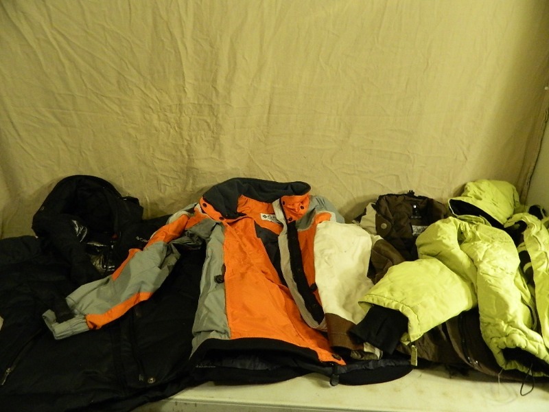 lot 213 image: 4 Womens Columbia Coats