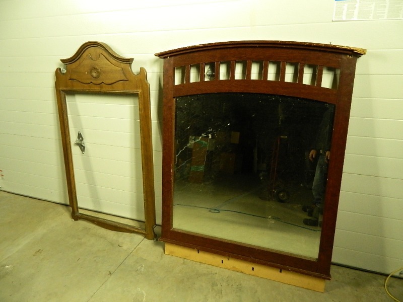 lot 134 image: Large Mirror and Frame