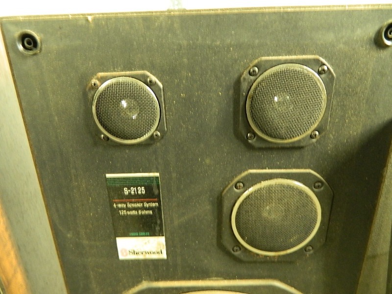 Montgomery Ward Reel to Reel Player & Speakers - Sherwood Auctions