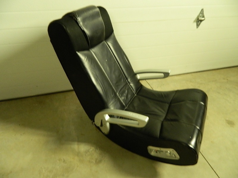 lot 220 image: X Rocker Video Game Chair