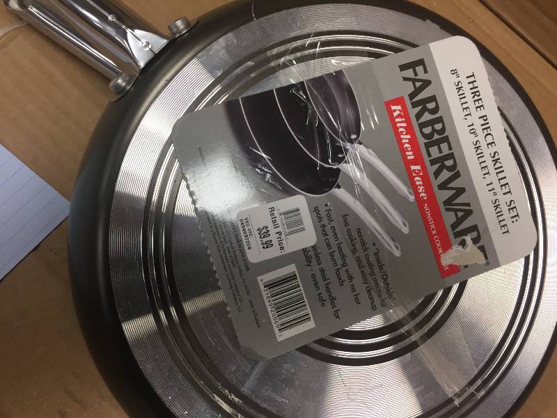 lot 72 image: Farberware 3 Skillet set never used some scratches are present