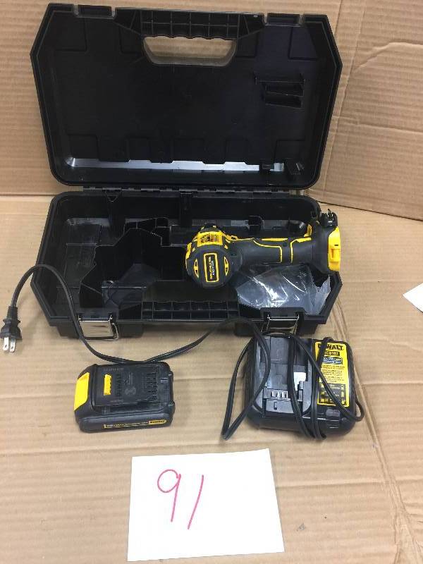lot 91 image: Dewalt 20-Volt Max XR Lithium-Ion 12 in. Cordless Brushless Compact DrillDriver in like New working conditions