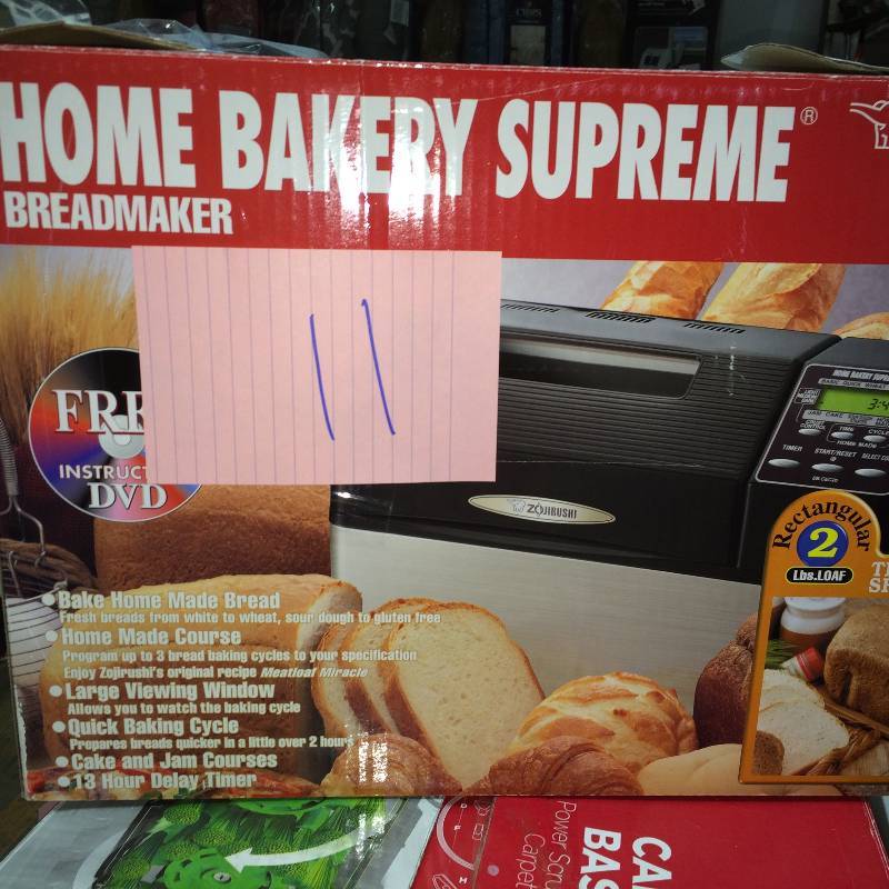 lot 129 image: Zojirushi BB-CEC20 Home Bakery Supreme 2-Pound-Loaf Breadmaker, Black Bread Machines