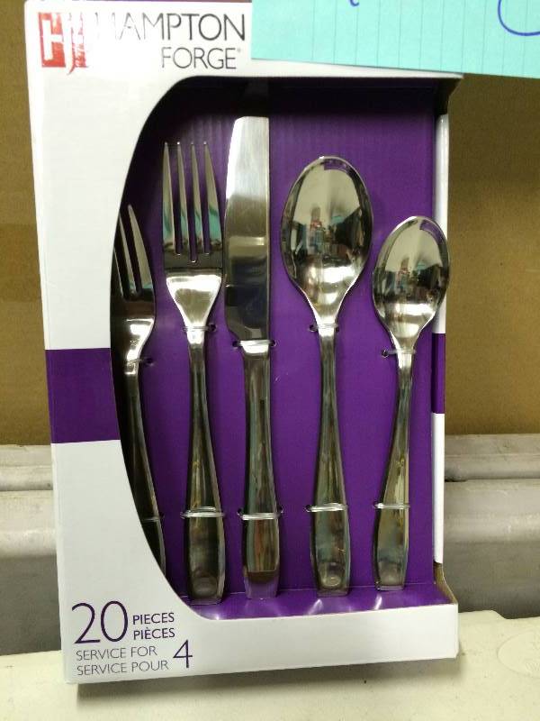lot 161 image: Hampton Forge 20 Piece Flatware Set New