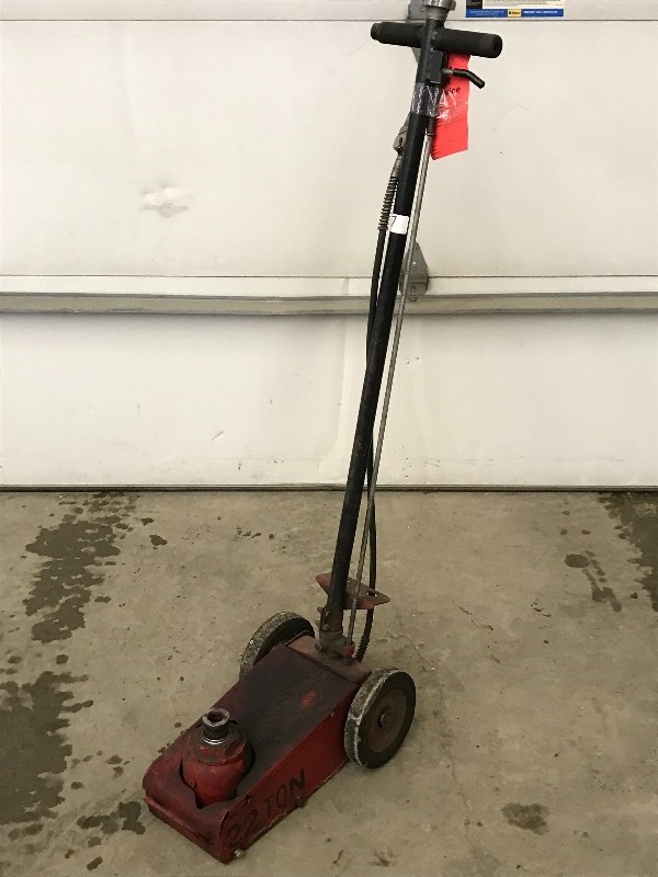 lot 7 image: 22-Ton Pneumatic Truck Jack, Jack I...