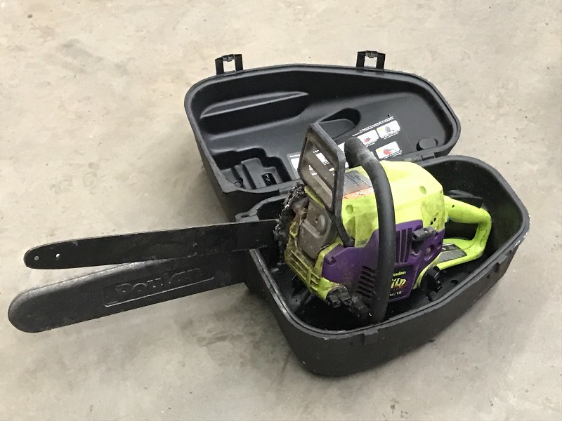 lot 39 image: Poulan Wild Thing 18 Chainsaw With...