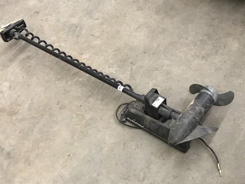 lot 44 image: MinnKota AutoPilot 48# Thrust Troll...