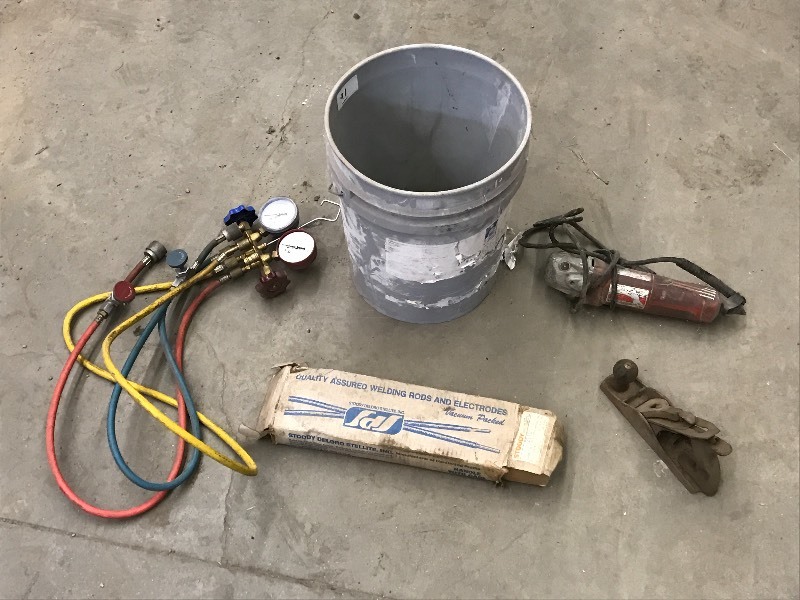 lot 91 image: Bucket Of Assorted Tools & Etc ...