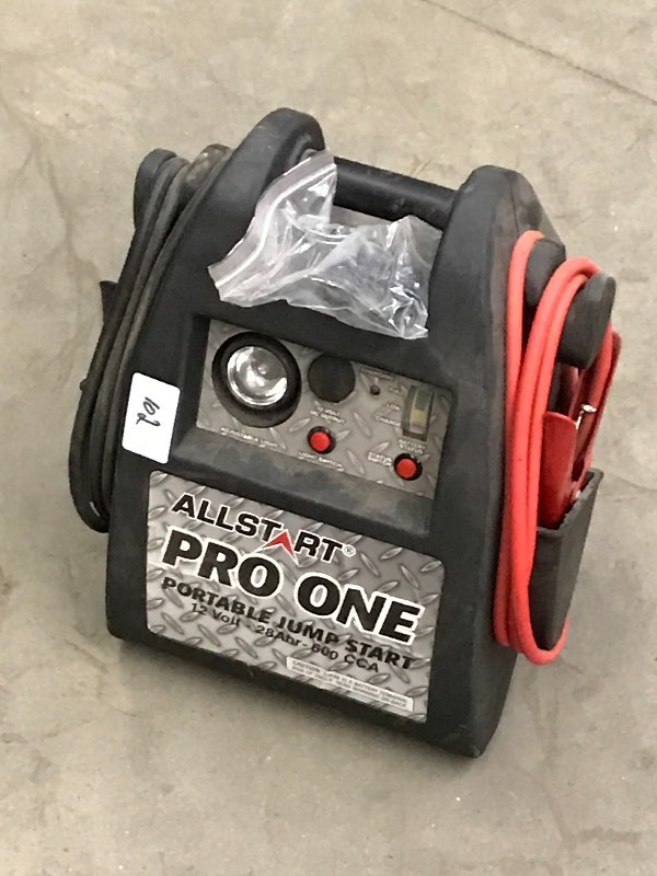 lot 102 image: Pro-One 600Amp 12Volt Jump Pack ...