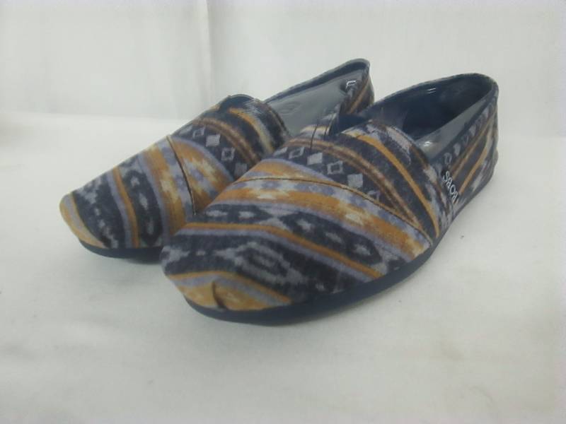 lot 49 image: Bobs From Skechers Womens Plush Wonder Aztec Shoes
