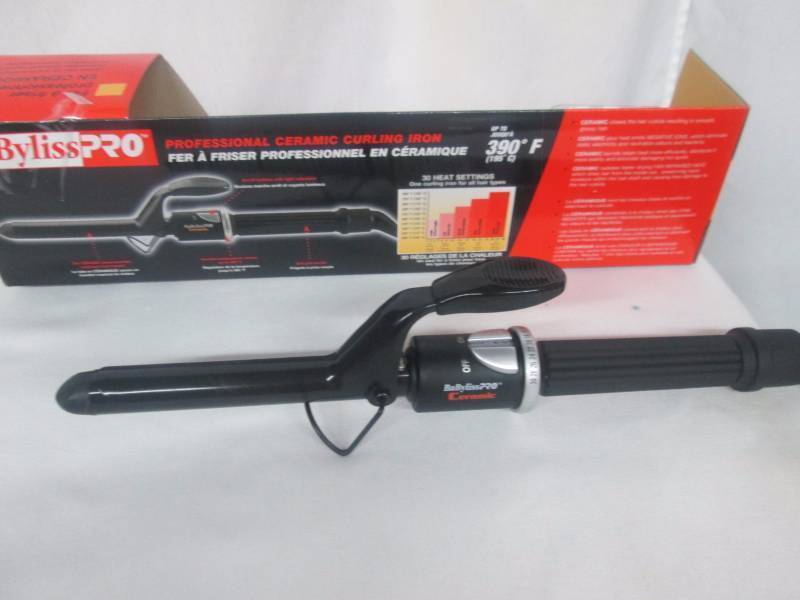 lot 37 image: Babyliss PRO Ceramic Curling Iron
